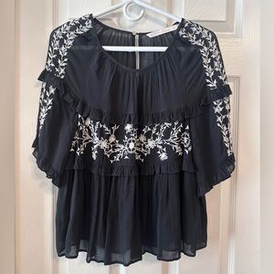 ZARA Trafaluc Embroidered Boho Peasant Blouse Black White Floral Ruffle